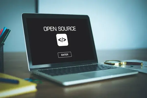 OPEN SOURCE CODIGO ABIERTO