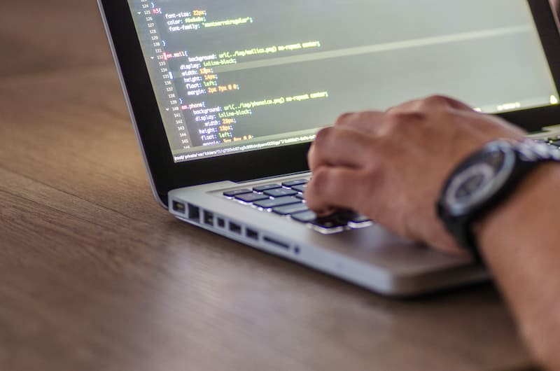 Cómo preparar a tu equipo para usar el software empresarial Cómo preparar a tu equipo para usar el software empresarial