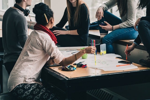 10 Técnicas para mejorar la creatividad en el marketing digital Lluvia de ideas
