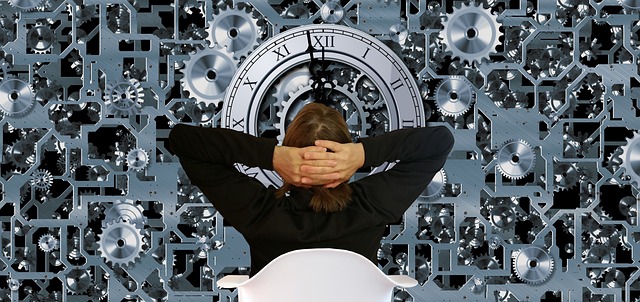 8 importantes sesgos cognitivos en el marketing digital Los sesgos cognitivos surgen por experiencias, la memoria y la atención