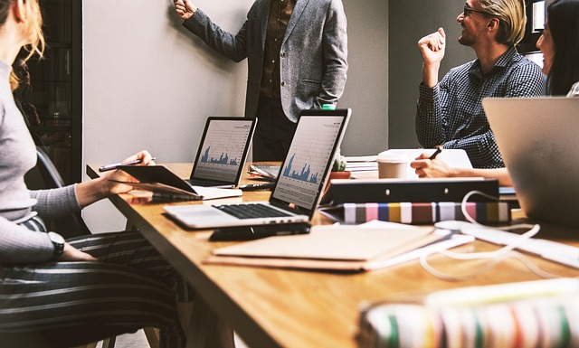 7 increíbles beneficios de tener un manual de identidad corporativa Sentido de pertenencia