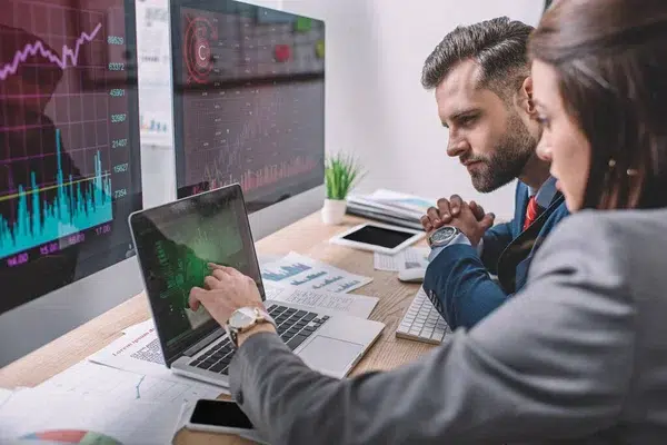 Descubre cómo las aplicaciones web pueden transformar tu negocio Descubre cómo las aplicaciones web pueden transformar tu negocio