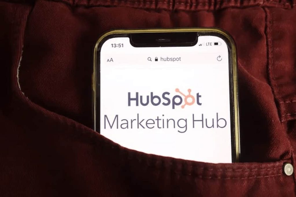 CRM y Marketing Automation: Combinación para Aumentar Ingresos en google adwords-hubspot