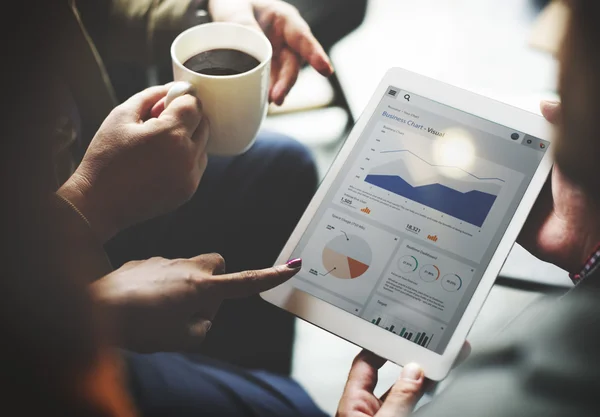 Más Allá de los Clicks: Domina la Medición Avanzada con Google Analytics y Tag Manager para un SEO Imparable google analycts redes
