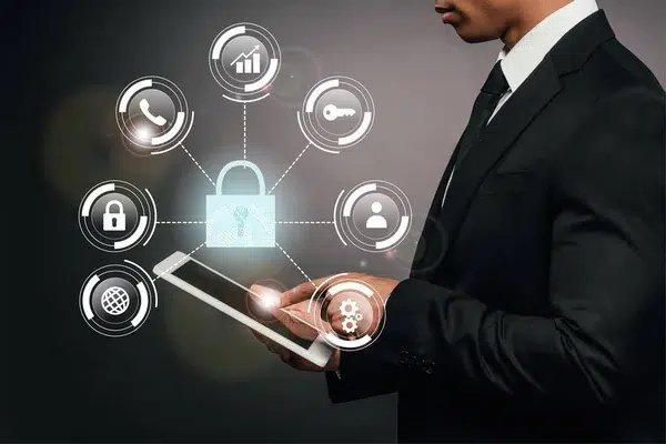Cómo las empresas de desarrollo de software pueden ayudar a las pequeñas y medianas empresas a crecer digitalmente protección de datos-software