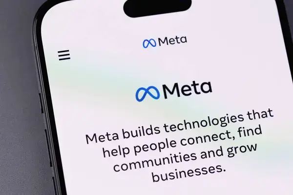 Las diferencias clave entre Meta Ads y Google Ads que todo marketero debe conocer la importancia de la tecnología en meta ads