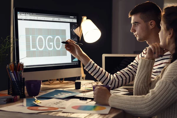 Diseño de Logo Profesional para Empresas Latinas en USA 2026 5 mejores agencias de diseño de logo en New York