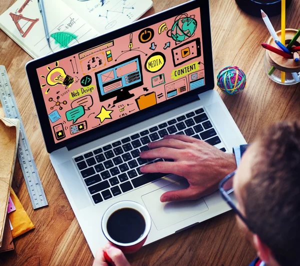 ¿Es legal crear algo en Canva y venderlo dentro del marketing digital? diseño web