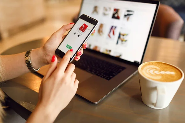 6 mejores agentes IA para Ecommerce en Colombia GUIA DE COMPRAS POR TU TIENDA EN LINEA