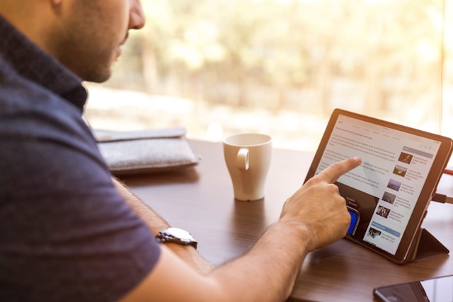 LinkedIn: La red social ideal para captar clientes B2B Utiliza LinkedIn para captar clientes B2B