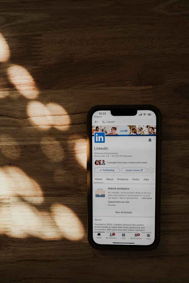 LinkedIn: La red social ideal para captar clientes B2B Crea un perfil atractivo