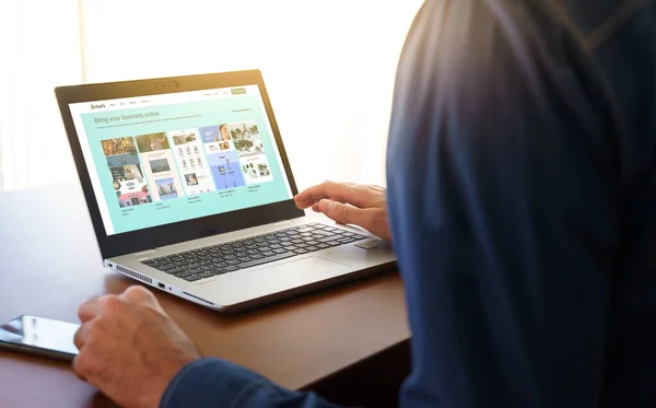Shopify vs otras plataformas: ¿Por qué elegir Shopify para tu e-Commerce? Shopify vs otras plataformas: ¿Por qué elegir Shopify para tu e-Commerce?