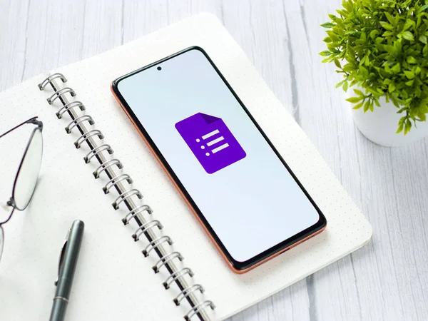 Beneficios de Usar Formularios de Google en Tu Empresa formulario