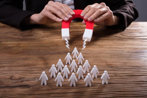 Automatización de leads con IA: del contacto al cierre automático contenido orgánico en leads lead Nurturing