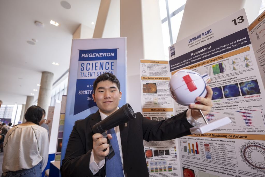La herramienta IA para diagnosticar el autismo y el TDAH mediante el análisis de la retina: RetinaMind y el avance creado por Edward Kang Herramienta IA para diagnosticar el autismo y el TDAH mediante el análisis de la retina